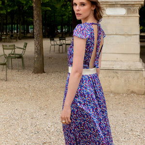 Robe Fermo imprimé pétales roses & bleus